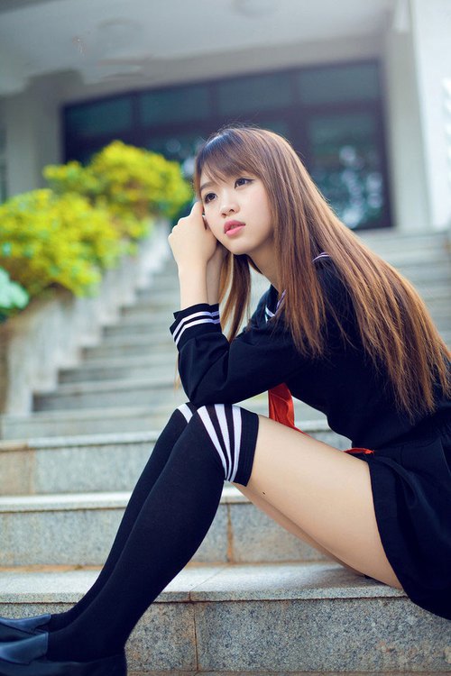 ayx-“新都兴城垒球赛：选手全力拼搏，谁将捧起金牌？”